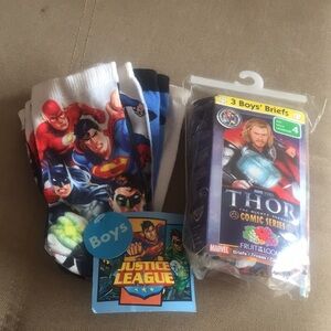 ➡️2/$20⬅️ Toddler SUPERHERO socks & briefs bundle
